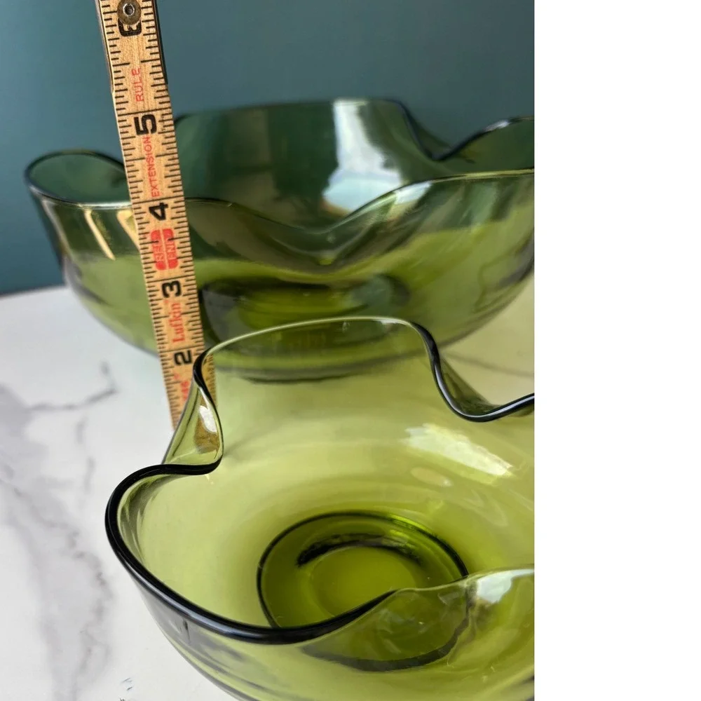 Vtg Anchor Hocking MCM Avocado Green Ruffled Glass Chip Dip Set  2 pc